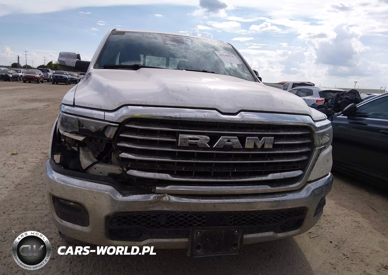 2026 Ram 1500 Laramie VIN:1C6SRFJP6TN309810 - 12