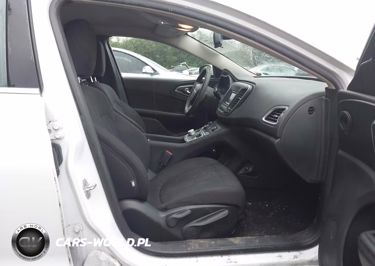 2015 Chrysler 200 Limited VIN:1C3CCCAB6FN571059 - 5