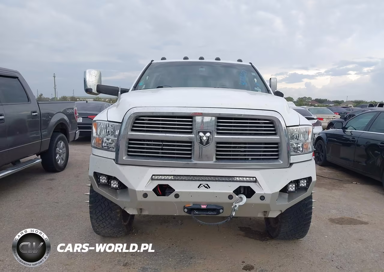 2011 Ram Ram 3500 Laramie VIN:3D73Y4CL5BG583639 - 10