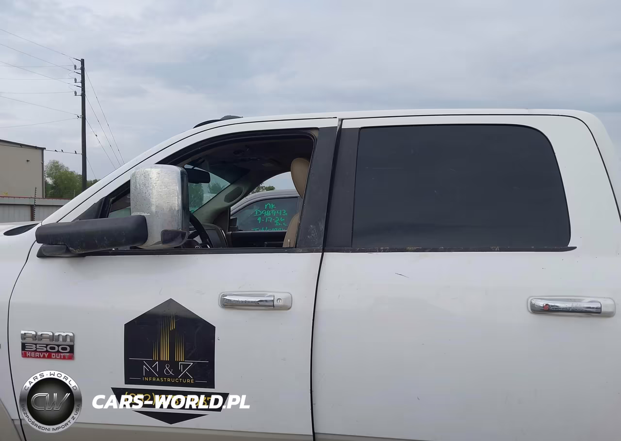 2011 Ram Ram 3500 Laramie VIN:3D73Y4CL5BG583639 - 14