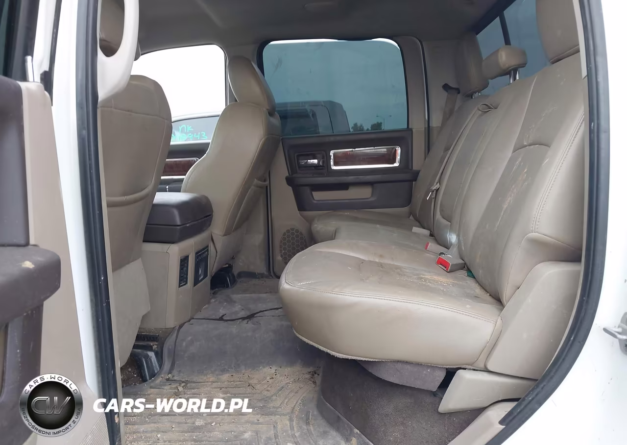 2011 Ram Ram 3500 Laramie VIN:3D73Y4CL5BG583639 - 7