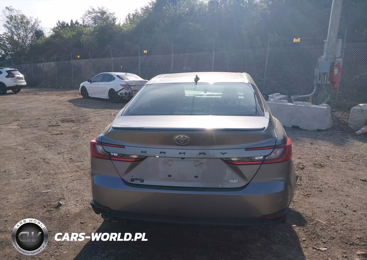 2026 Toyota Camry Se VIN:4T1DAACK6TU326587 - 15