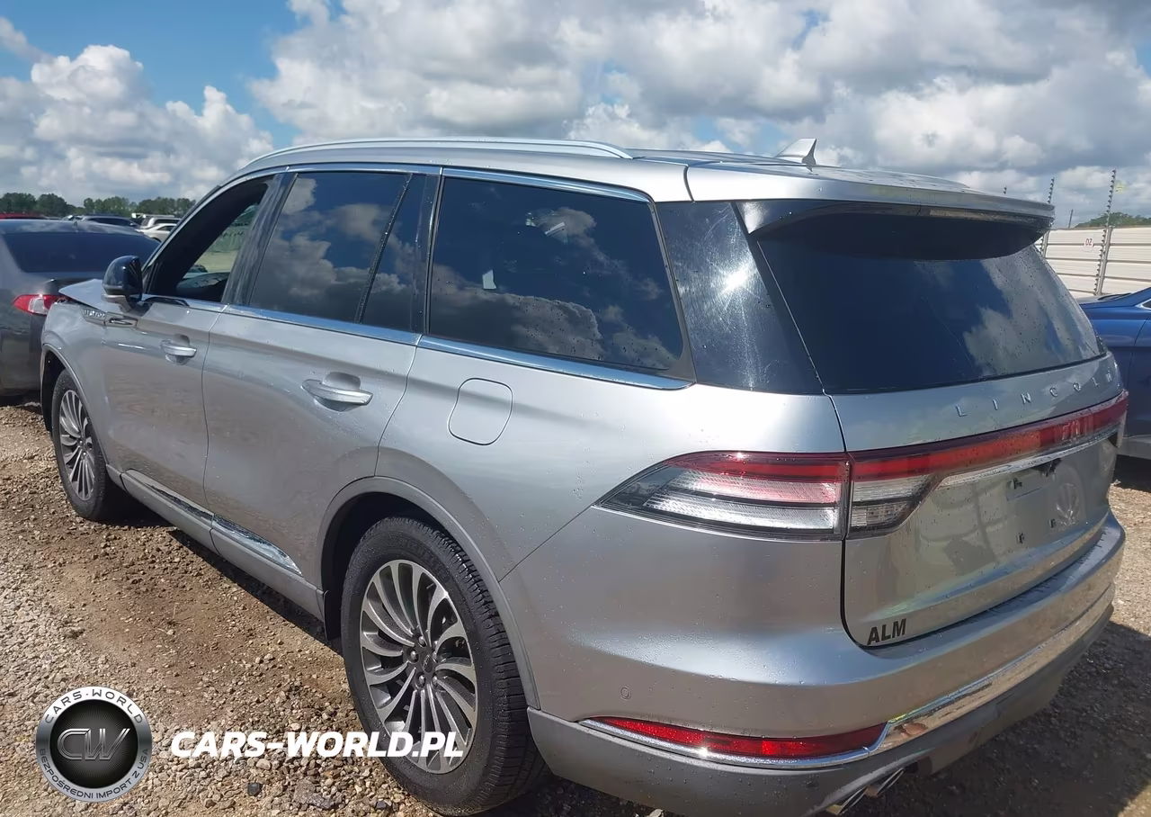 2020 Lincoln Aviator Reserve VIN:5LM5J7WC5LGL23817 - 3