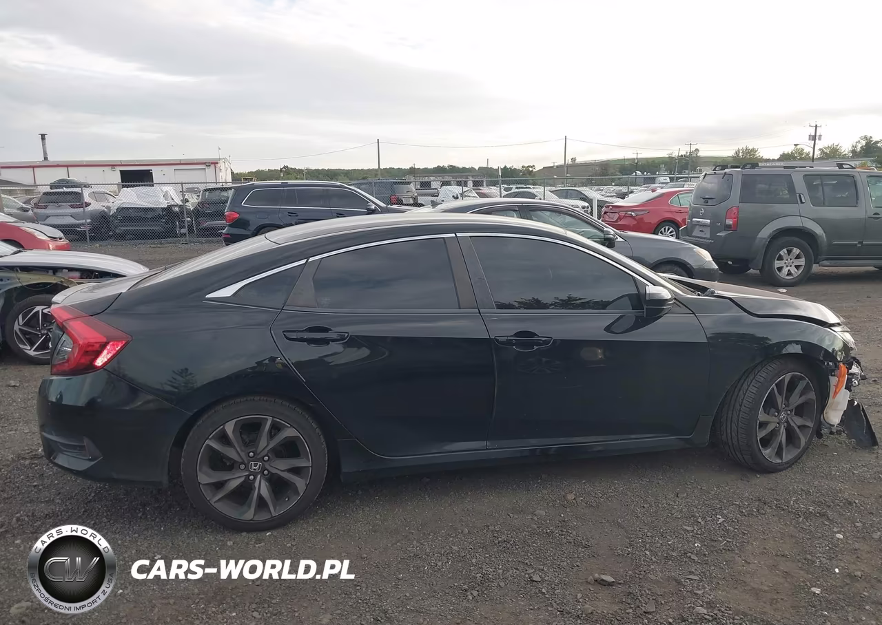 2019 Honda Civic Sport VIN:2HGFC2F85KH533326 - 13