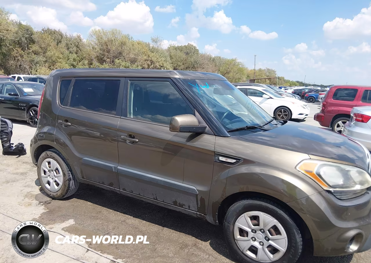 2013 Kia Soul VIN:KNDJT2A55D7496251 - 13