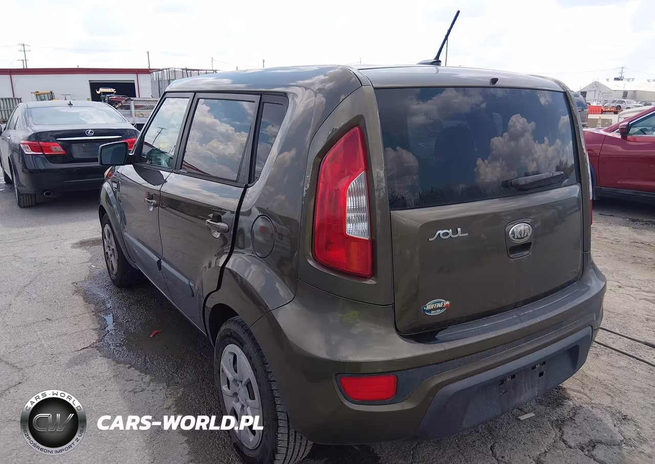 2013 Kia Soul VIN:KNDJT2A55D7496251 - 3