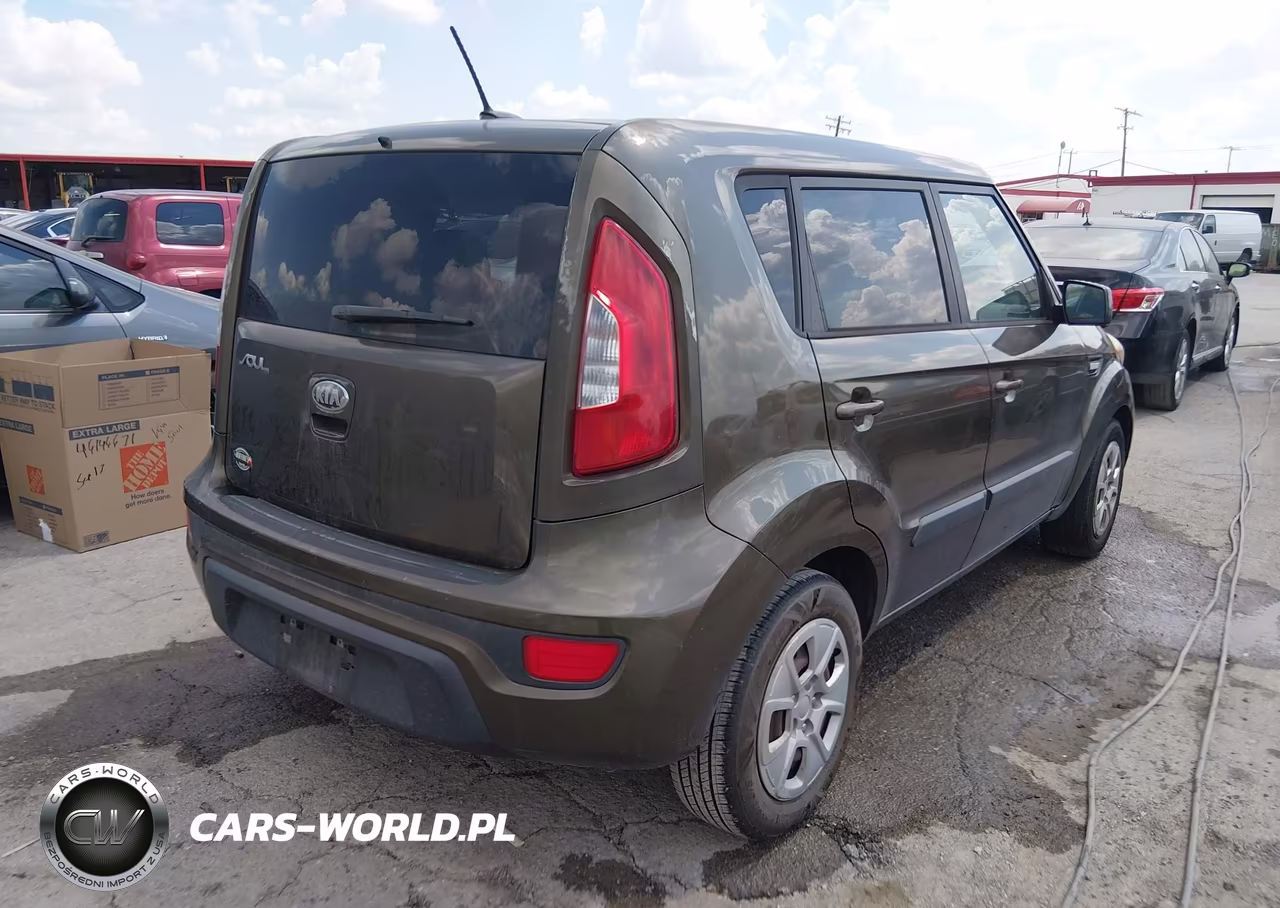2013 Kia Soul VIN:KNDJT2A55D7496251 - 4