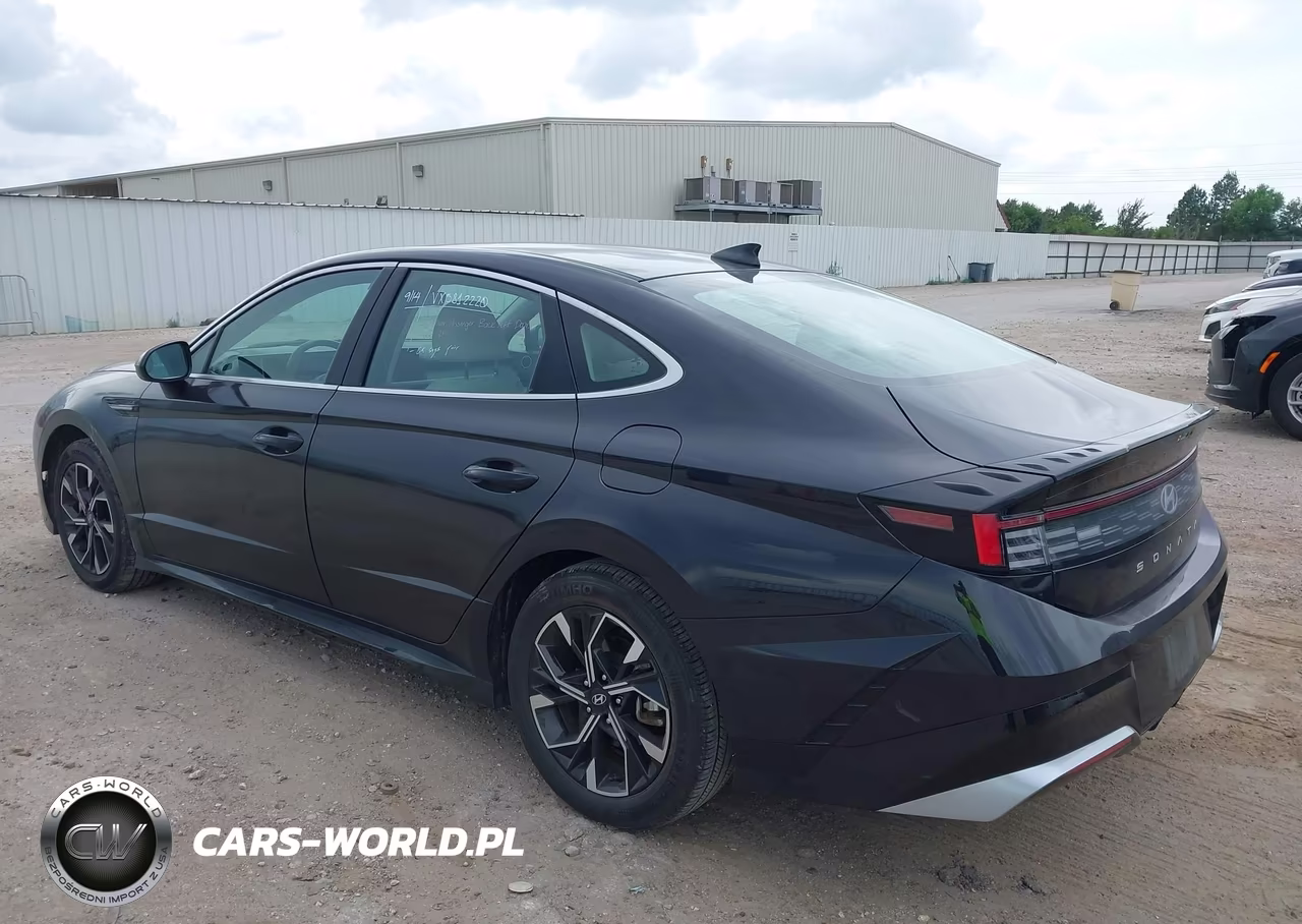 2025 Hyundai Sonata Sel VIN:KMHL64JA0SA502090 - 3