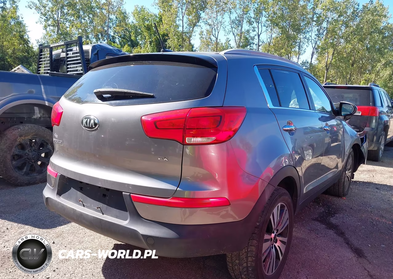2016 Kia Sportage Ex VIN:KNDPCCAC3G7816895 - 4