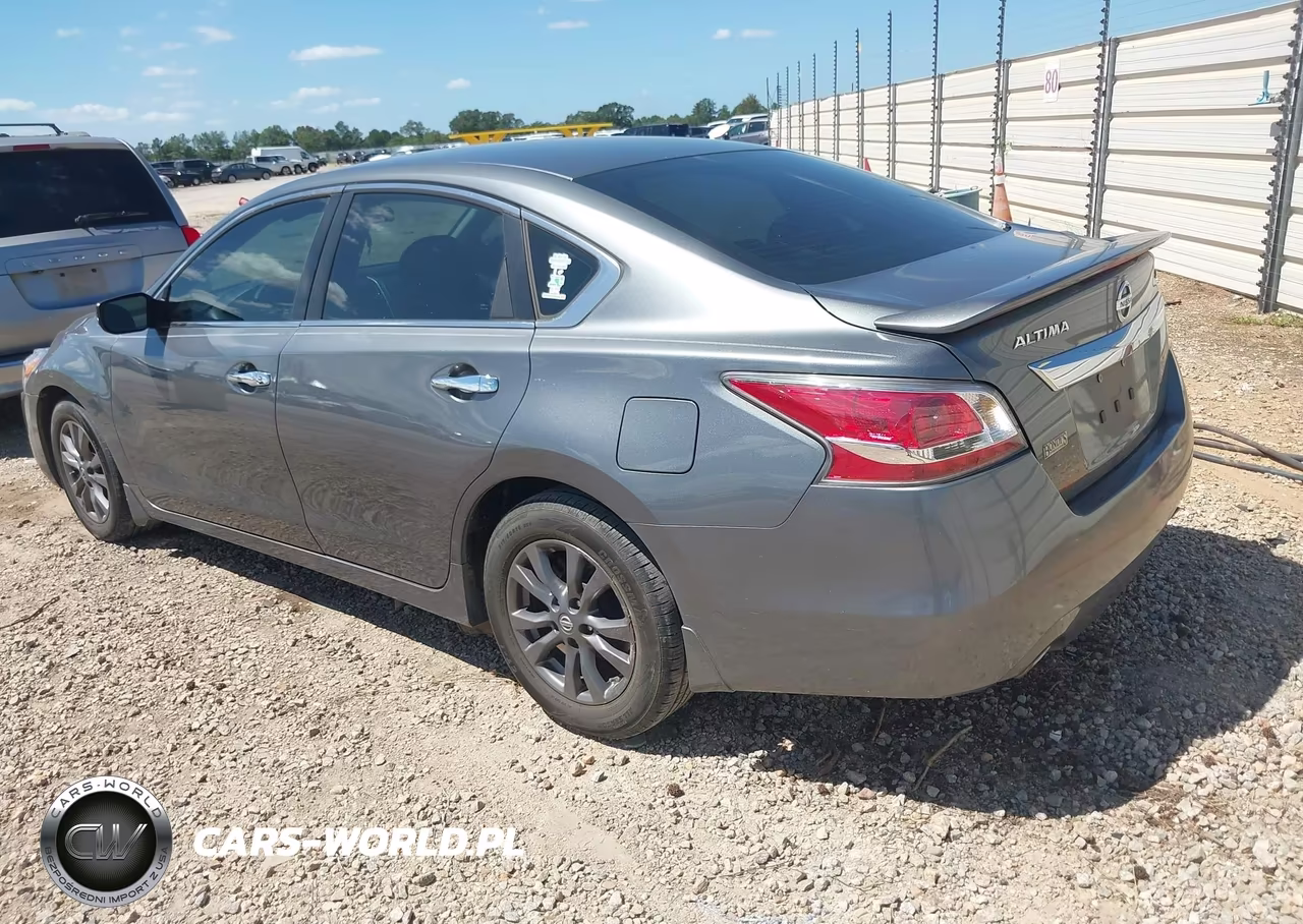 2015 Nissan Altima 2.5 S VIN:1N4AL3AP1FN404998 - 3