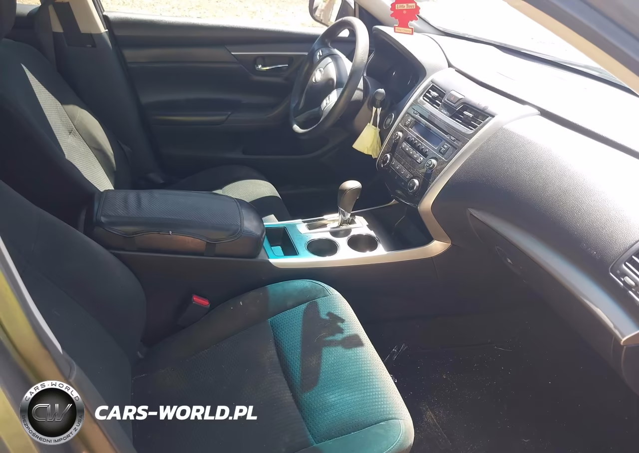 2015 Nissan Altima 2.5 S VIN:1N4AL3AP1FN404998 - 5