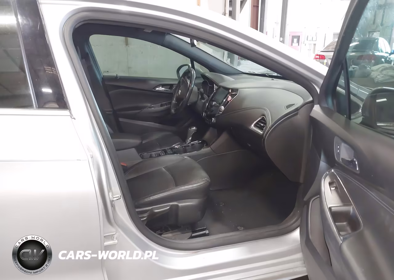 2016 Chevrolet Cruze Premier Auto VIN:1G1BG5SM7G7290300 - 5