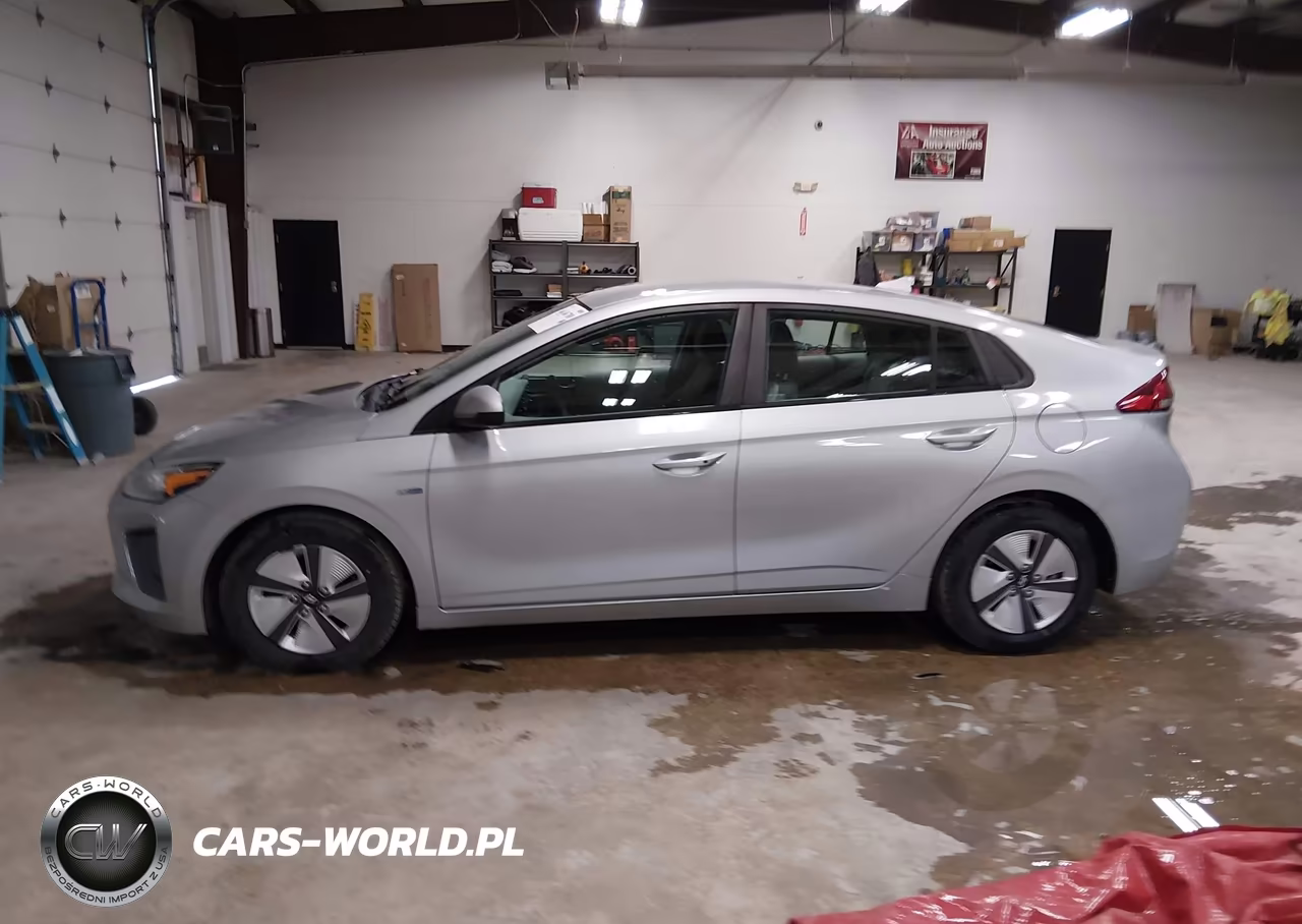 2020 Hyundai Ioniq Hybrid Blue VIN:KMHC65LC9LU220681 - 15
