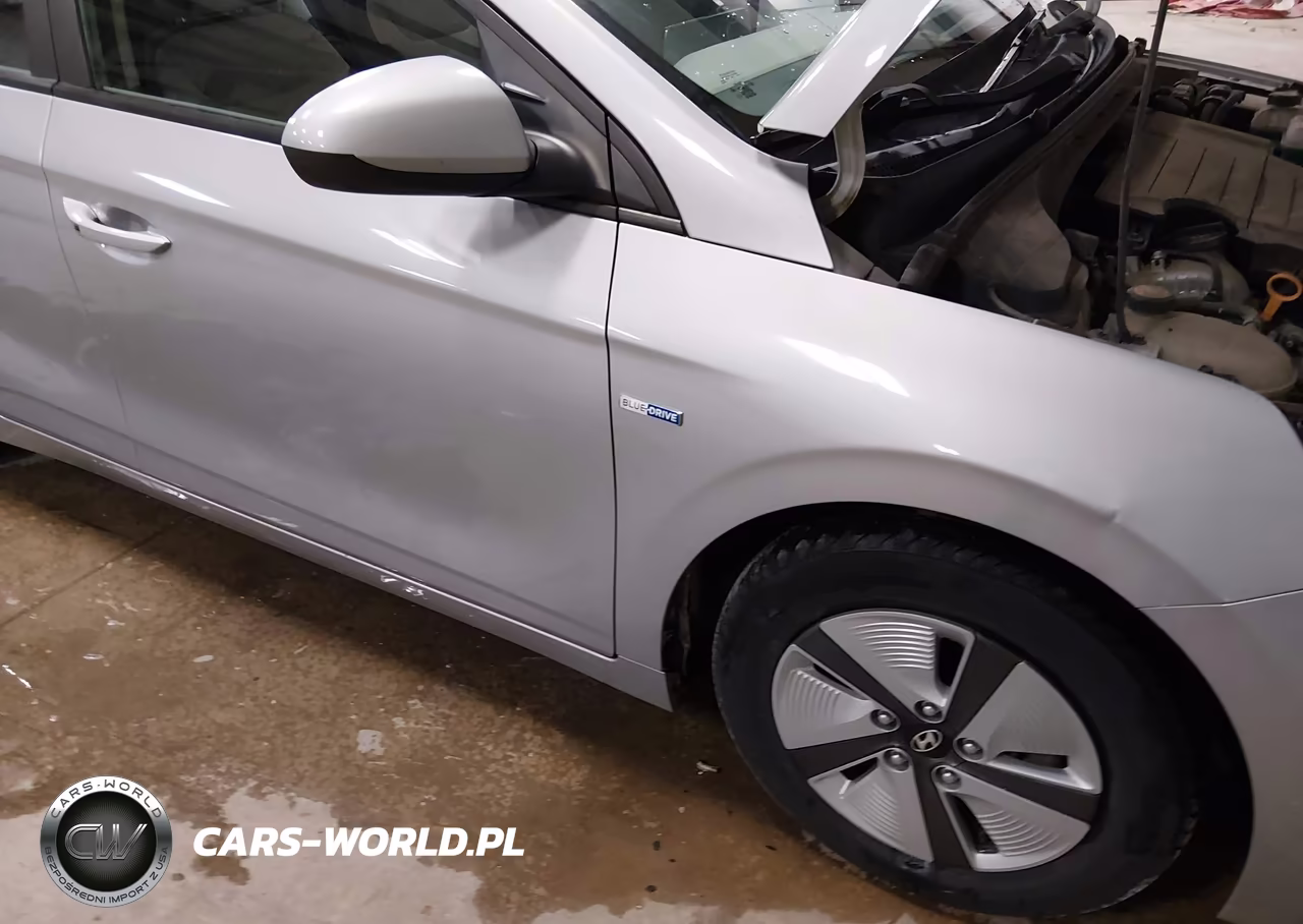2020 Hyundai Ioniq Hybrid Blue VIN:KMHC65LC9LU220681 - 6