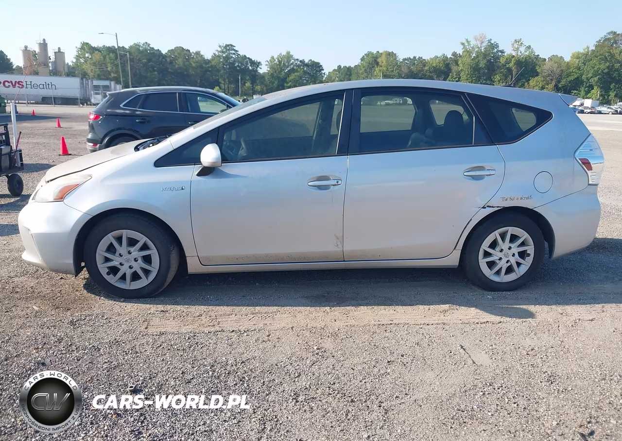 2012 Toyota Prius V Three VIN:JTDZN3EU8C3154755 - 15