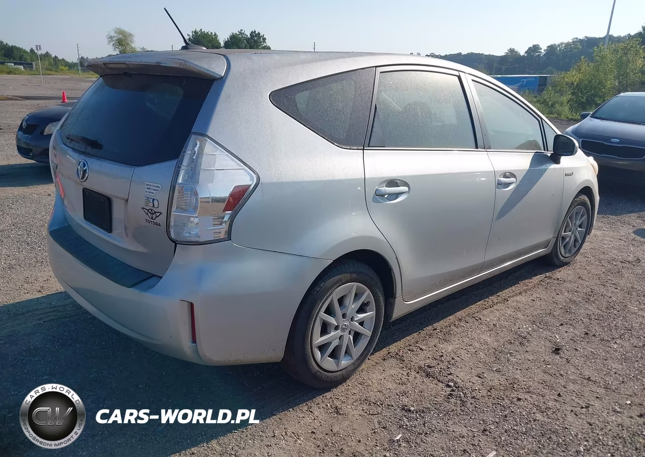 2012 Toyota Prius V Three VIN:JTDZN3EU8C3154755 - 4