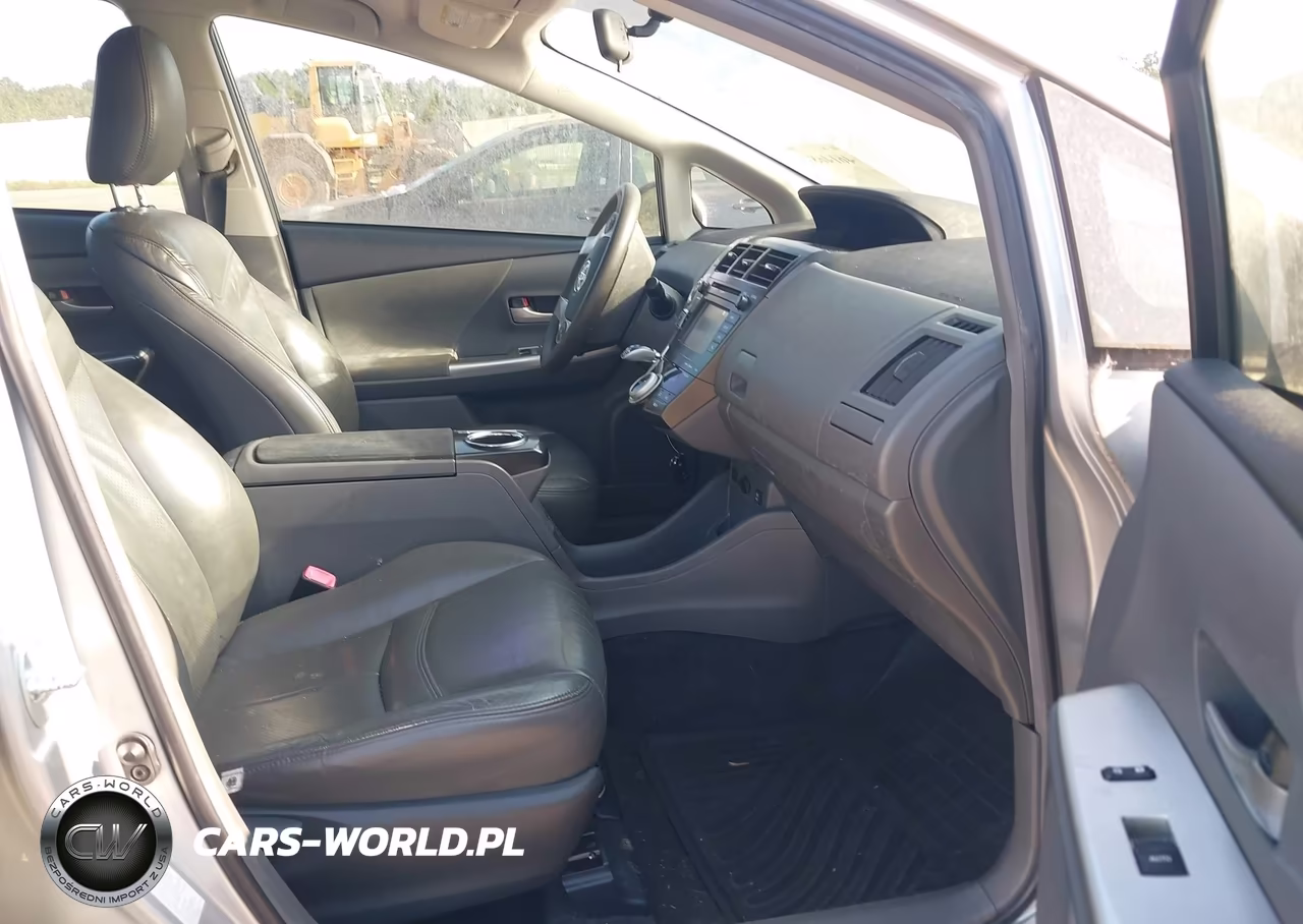 2012 Toyota Prius V Three VIN:JTDZN3EU8C3154755 - 5