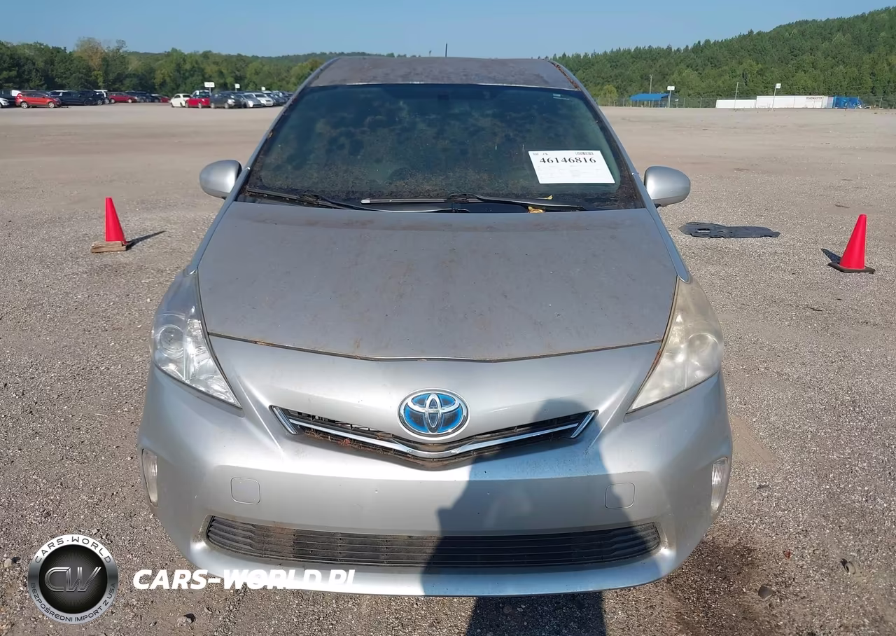 2012 Toyota Prius V Three VIN:JTDZN3EU8C3154755 - 6