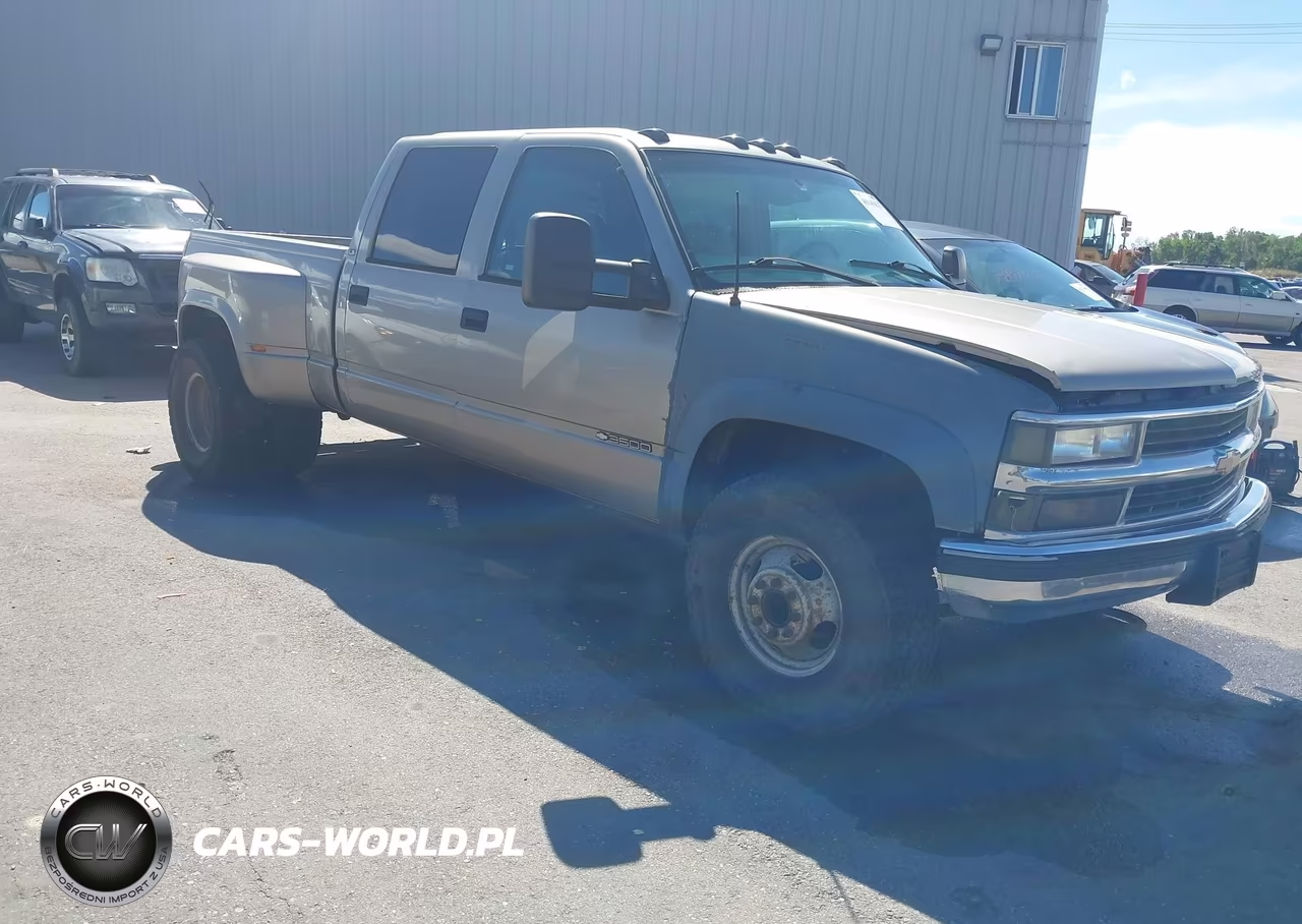 2000 Chevrolet K3500 VIN:1GCHK33J9YF444621 - 1