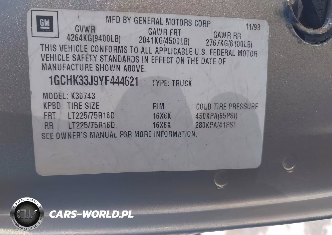 2000 Chevrolet K3500 VIN:1GCHK33J9YF444621 - 9