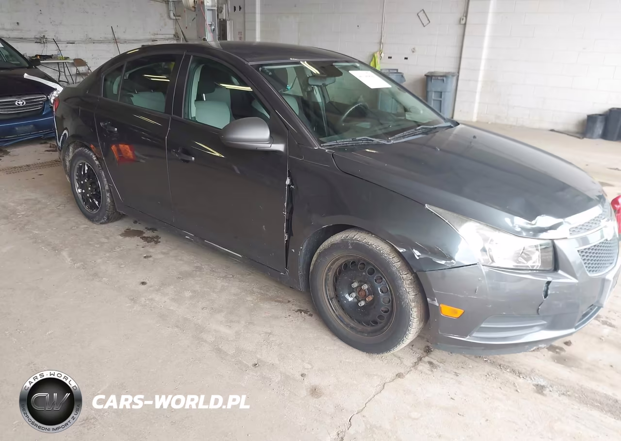 2013 Chevrolet Cruze Ls Auto