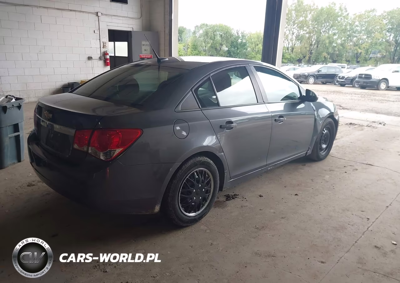 2013 Chevrolet Cruze Ls Auto VIN:1G1PA5SH8D7166851 - 4