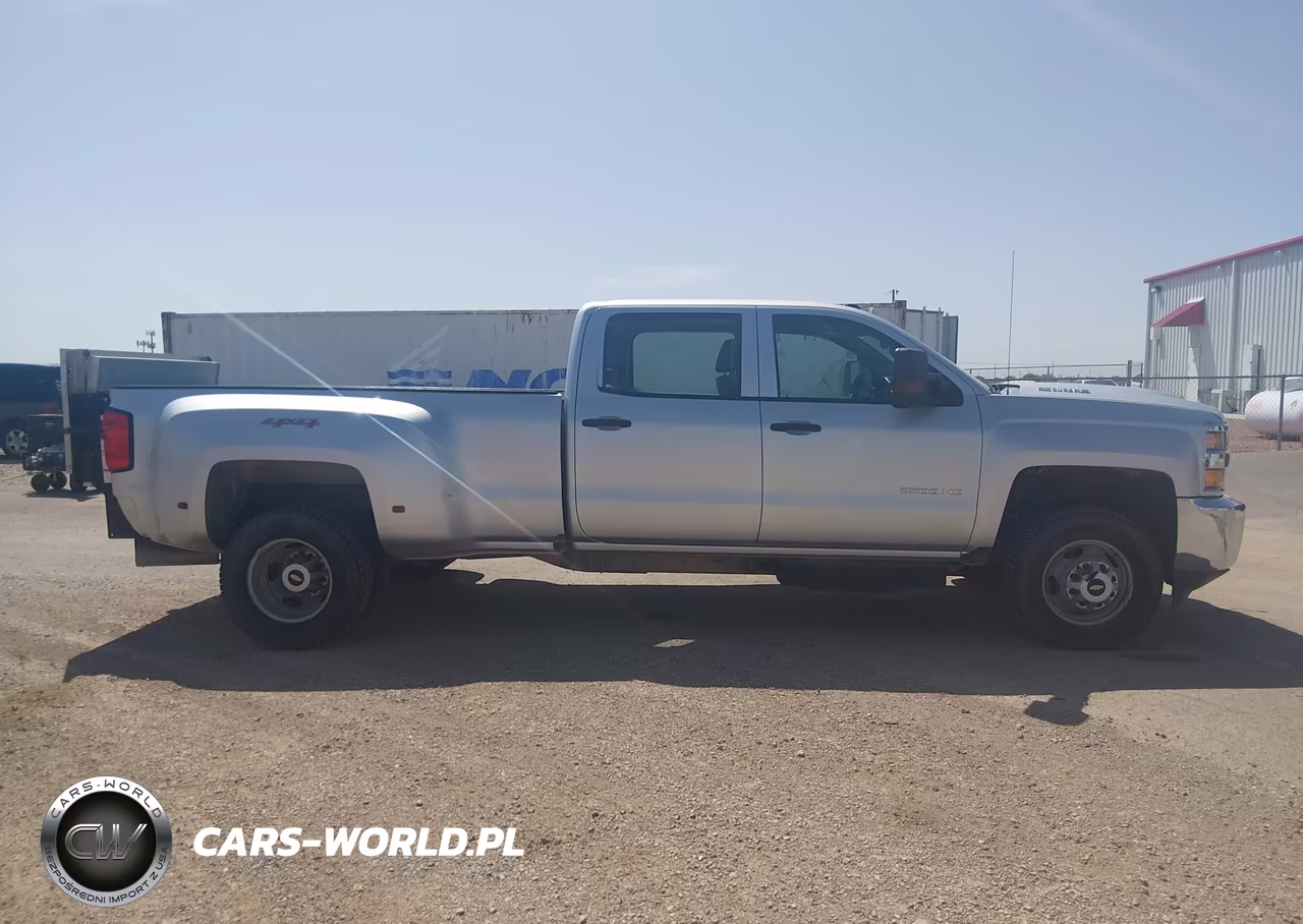 2017 Chevrolet Silverado K3500 VIN:1GC4KYCY5HF226748 - 14