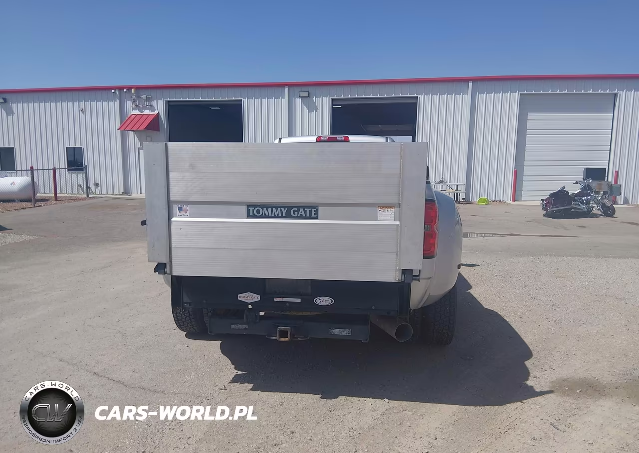 2017 Chevrolet Silverado K3500 VIN:1GC4KYCY5HF226748 - 17