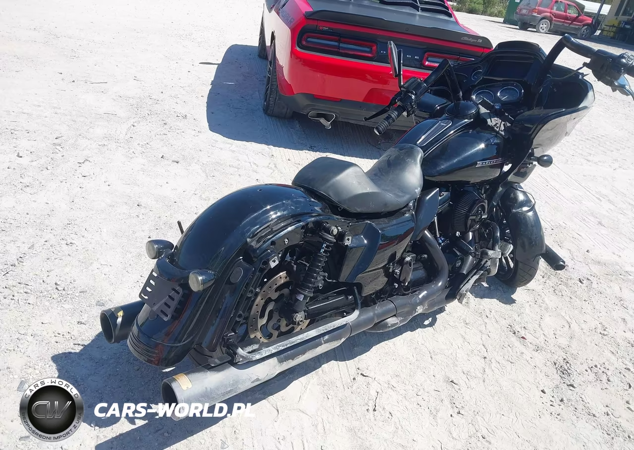 2019 Harley-Davidson Fltrxs VIN:1HD1KTP15KB656795 - 4