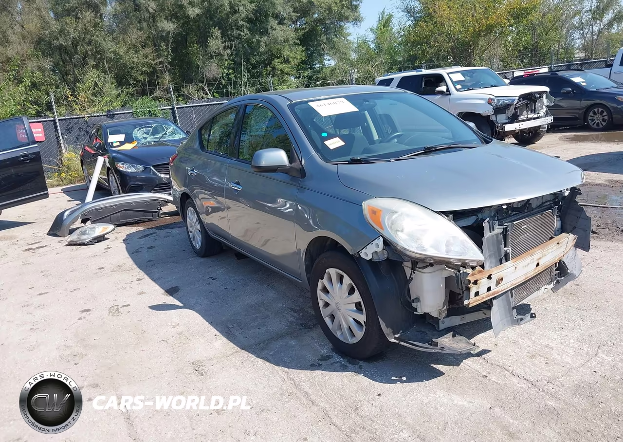 2014 Nissan Versa 1.6 Sv