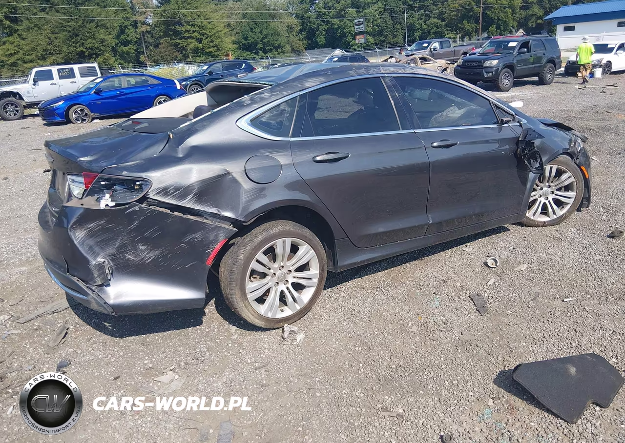 2015 Chrysler 200 Limited VIN:1C3CCCAB2FN535336 - 4