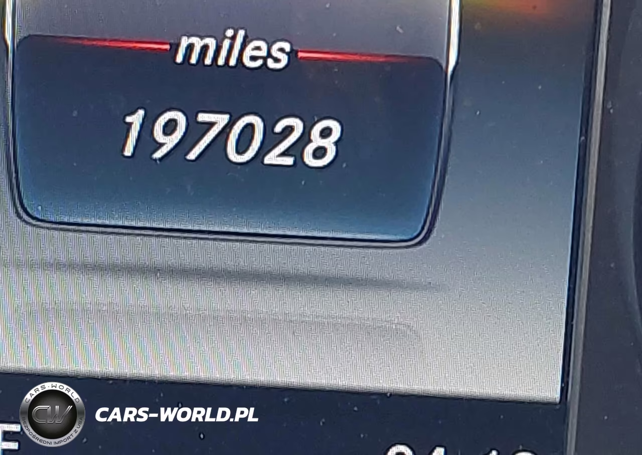 2017 Mercedes-Benz C 300 4Matic VIN:55SWF4KB7HU222187 - 16
