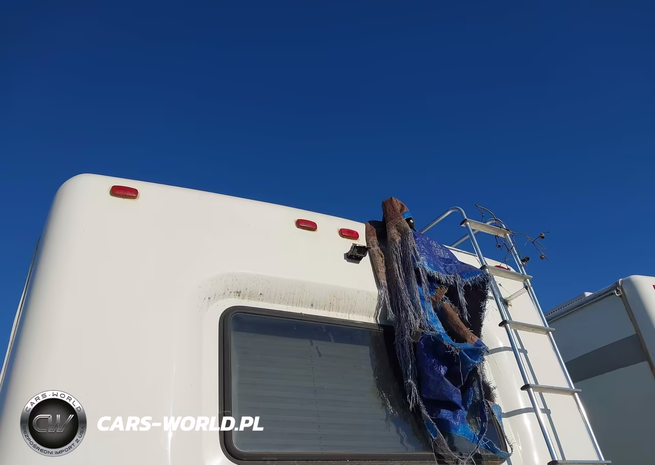1999 Ford F550 Super Duty Stripped Chass VIN:3FCMF53SXXJA30707 - 6