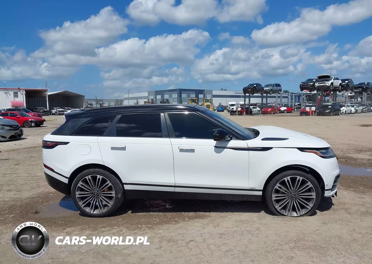 2019 Land Rover Range Rover Velar P250 R-Dynamic Se VIN:SALYL2EX1KA779751 - 13