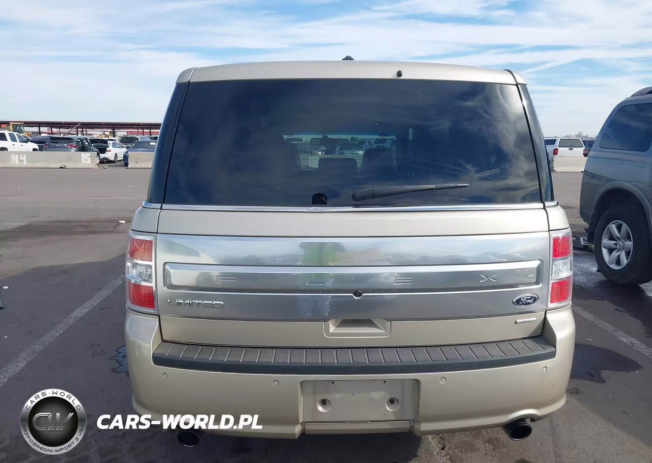 2018 Ford Flex Limited VIN:2FMHK6DT1JBA13694 - 17