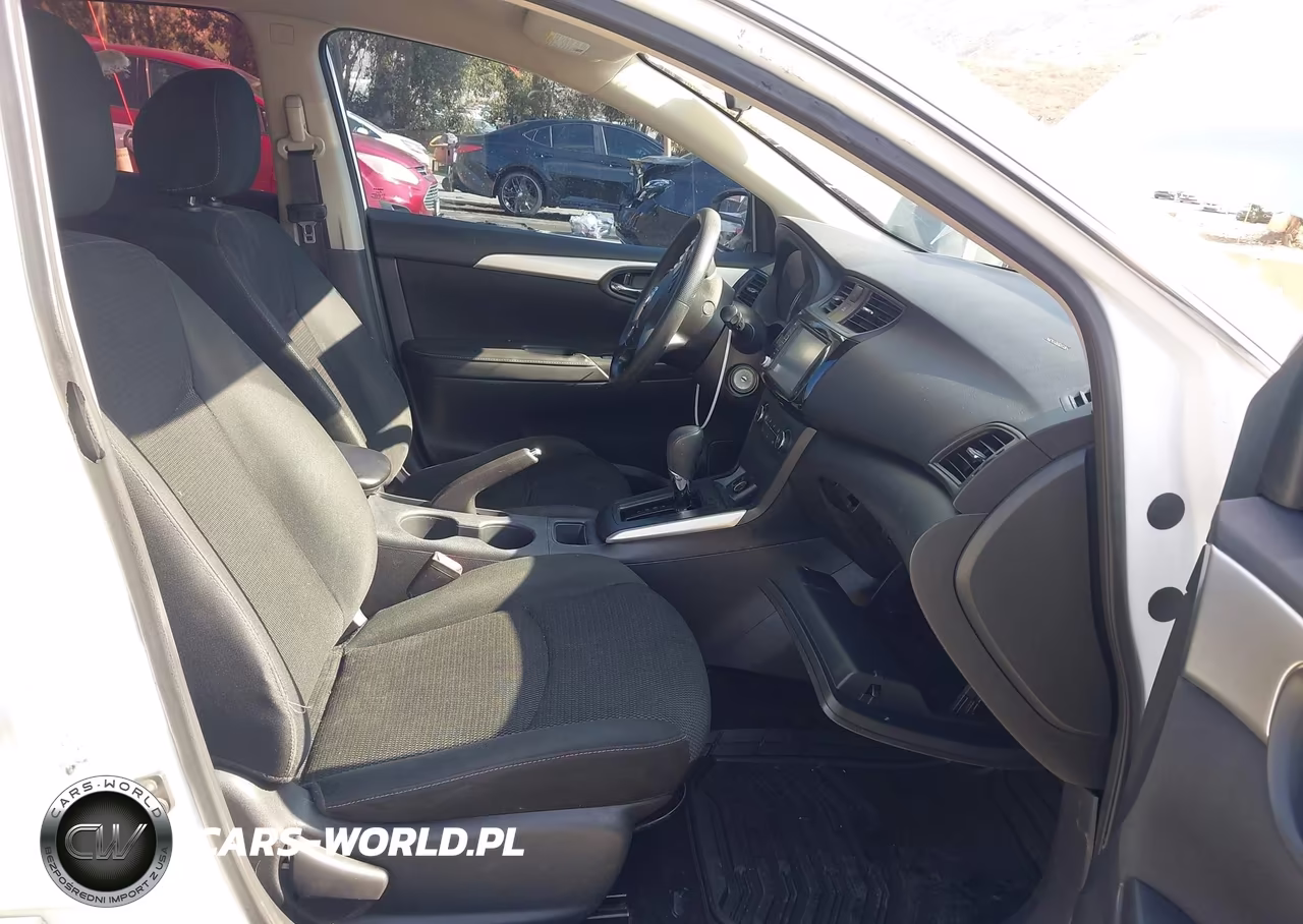 2019 Nissan Sentra S VIN:3N1AB7AP4KY206775 - 5