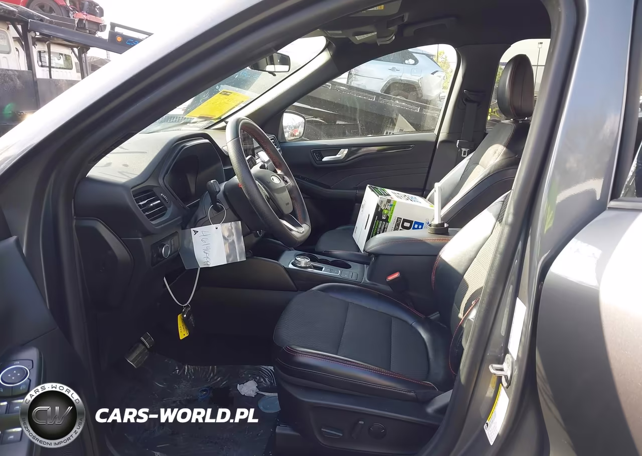2023 Ford Escape St-Line VIN:1FMCU0MN4PUA42158 - 5