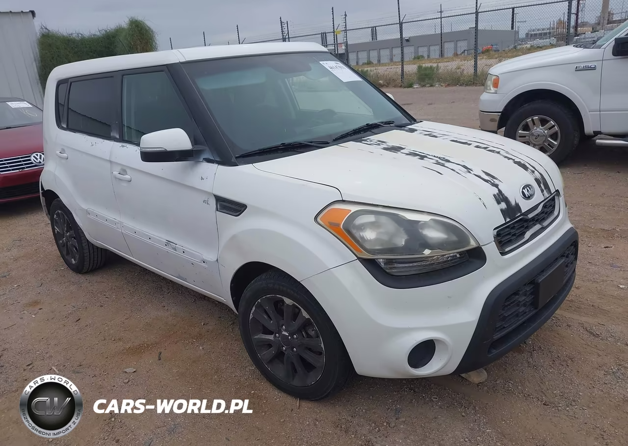 2013 Kia Soul + VIN:KNDJT2A65D7570664 - 1