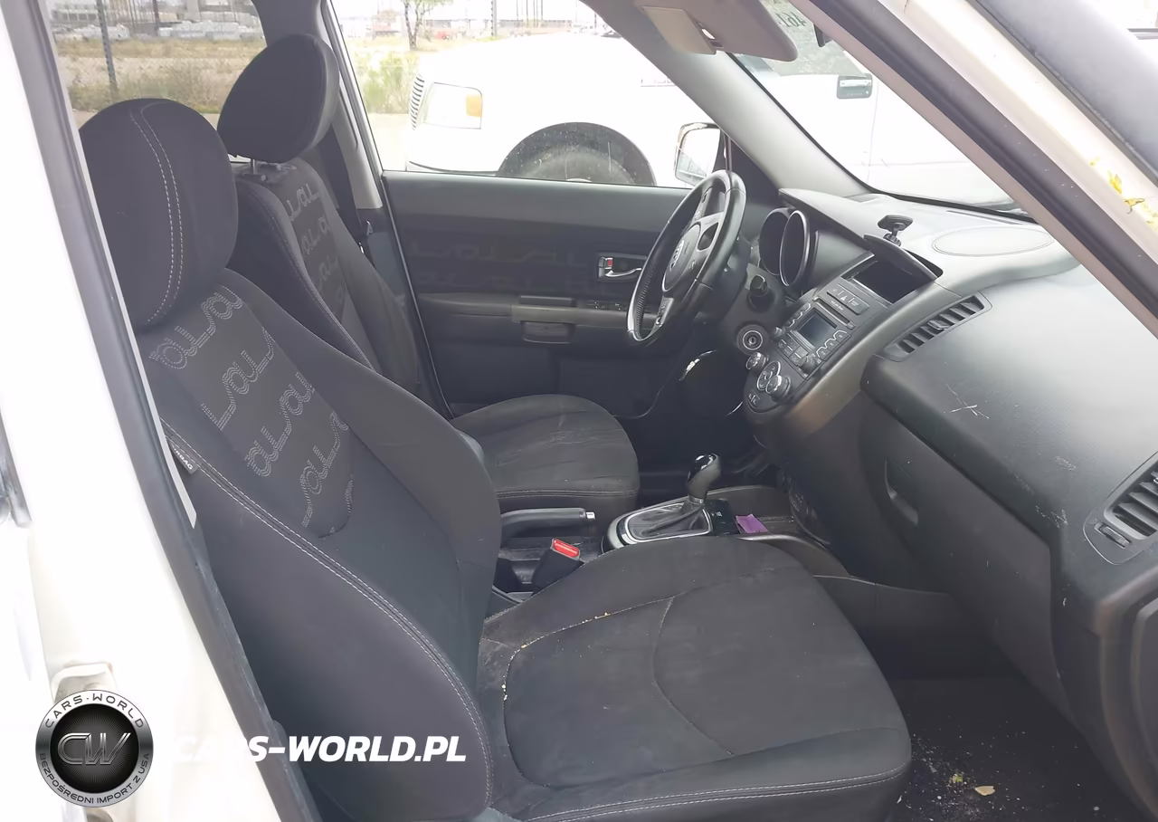 2013 Kia Soul + VIN:KNDJT2A65D7570664 - 5