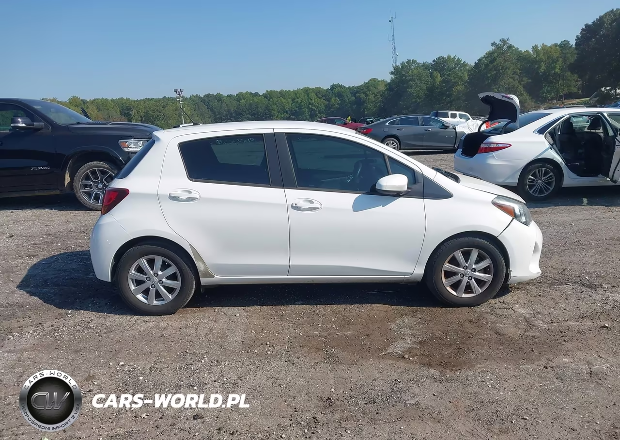 2015 Toyota Yaris Le VIN:VNKKTUD37FA017206 - 14