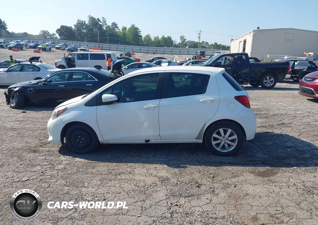 2015 Toyota Yaris Le VIN:VNKKTUD37FA017206 - 15