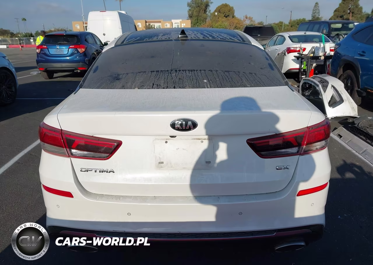 2020 Kia Optima Ex Premium VIN:5XXGU4L17LG424860 - 17