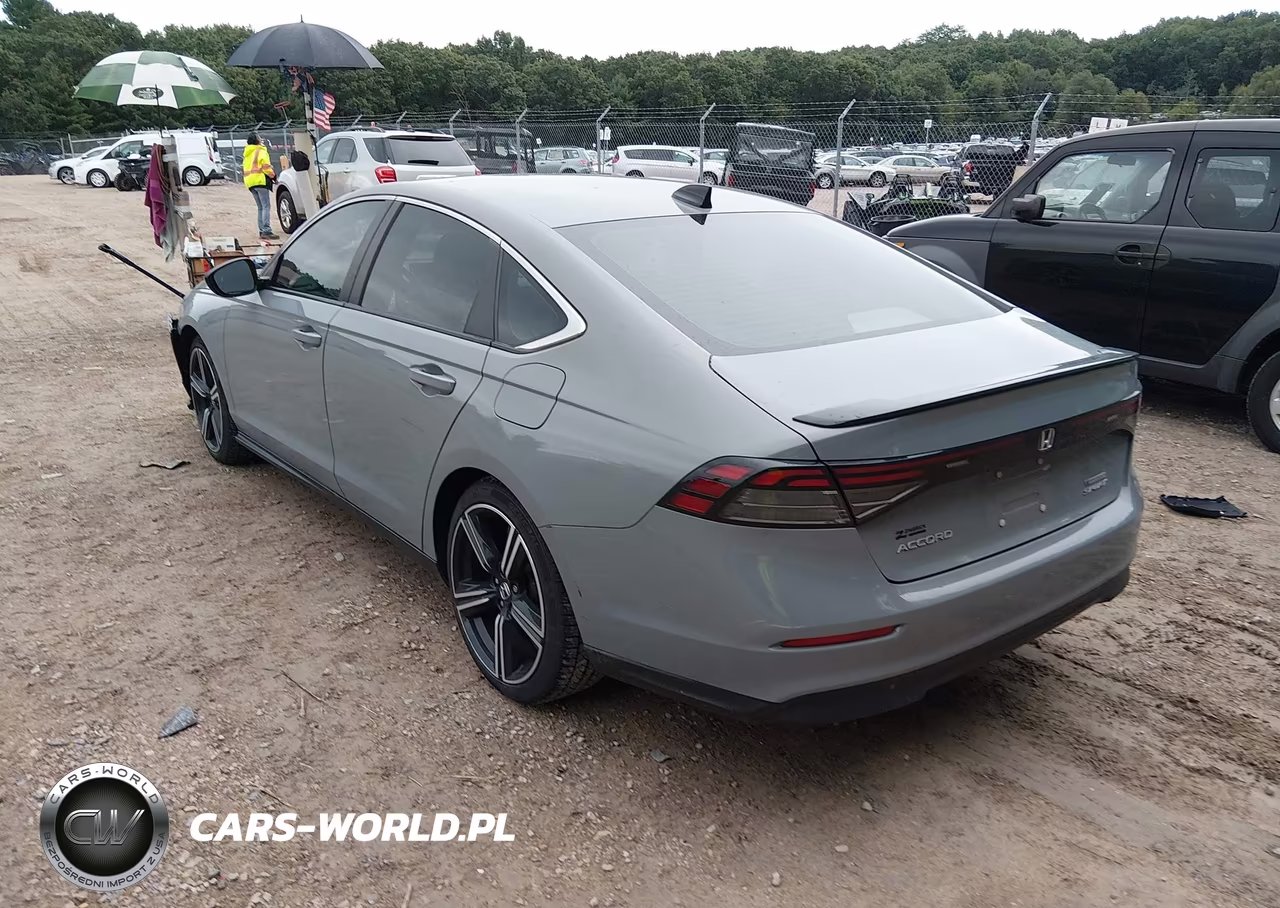 2024 Honda Accord Hybrid Sport VIN:1HGCY2F51RA074640 - 3