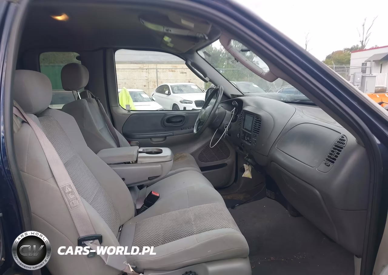 2003 Ford F-150 Lariat-Xl-Xlt VIN:1FTRX18L83NA07826 - 5