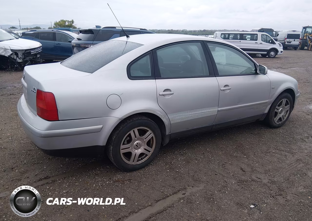 2001 Volkswagen Passat Glx VIN:WVWEH63B61E033166 - 4