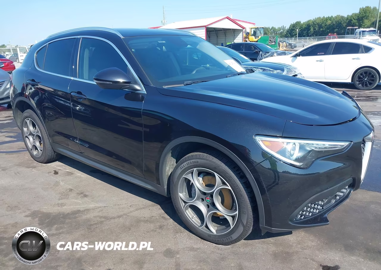2018 Alfa Romeo Stelvio Awd – zdjęcie 1 z 17