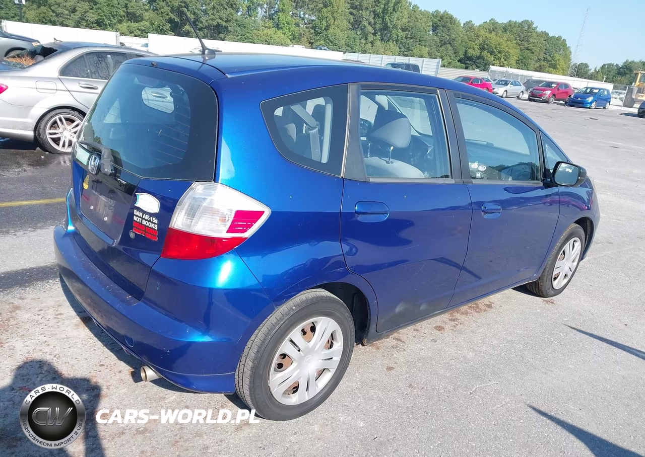 2010 Honda Fit VIN:JHMGE8G25AC000497 - 4