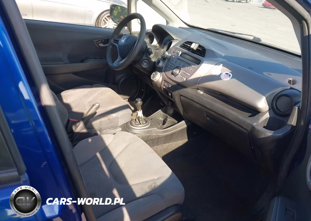 2010 Honda Fit VIN:JHMGE8G25AC000497 - 5
