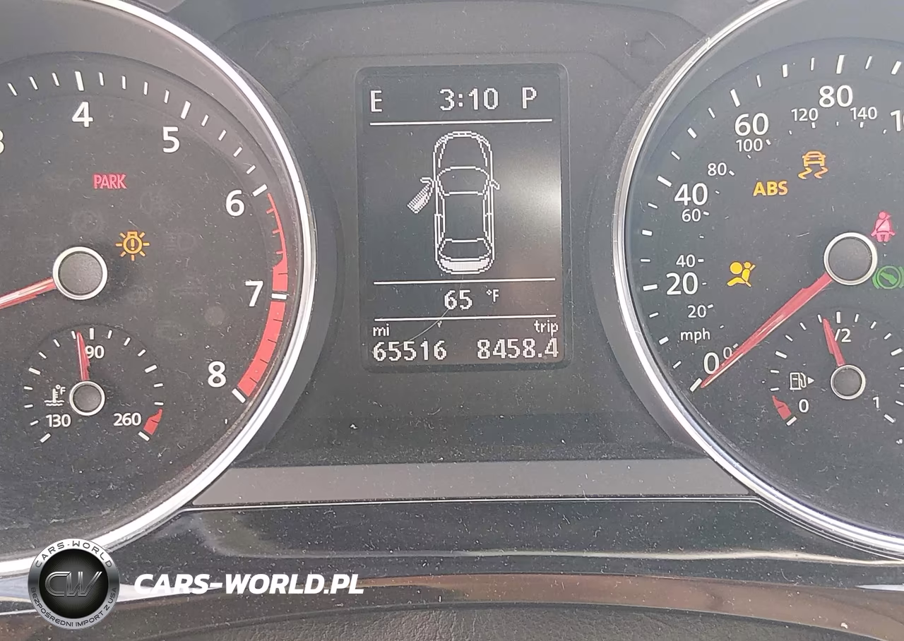 2016 Volkswagen Jetta 1.8T Sport VIN:3VWD17AJ0GM414298 - 16