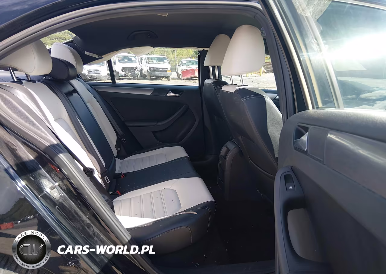 2016 Volkswagen Jetta 1.8T Sport VIN:3VWD17AJ0GM414298 - 8